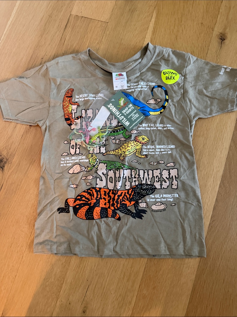 Kids Southwest Lizard Graphic Tee - Tan snap on lizards so cool